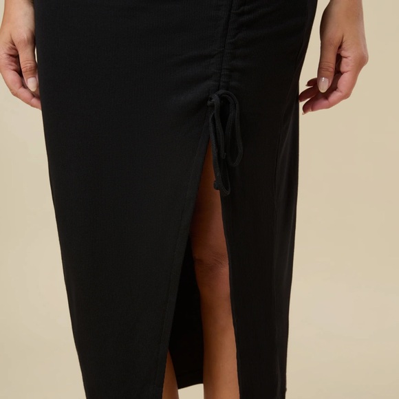 Scoop Ruched Midi Dress by Rachel Parcell - Picture 11 of 14